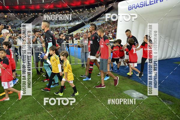 Buy your photos of the eventFlamengo x Atltico-MG  Maracan - 10/10/2019 on Fotop