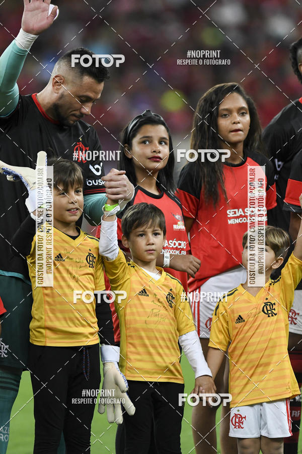 Buy your photos of the eventFlamengo x Atltico-MG  Maracan - 10/10/2019 on Fotop