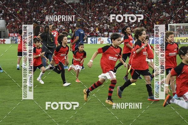 Buy your photos of the eventFlamengo x Atltico-MG  Maracan - 10/10/2019 on Fotop