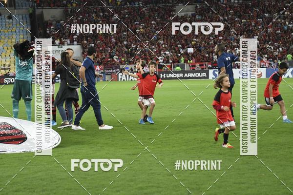 Buy your photos of the eventFlamengo x Atltico-MG  Maracan - 10/10/2019 on Fotop