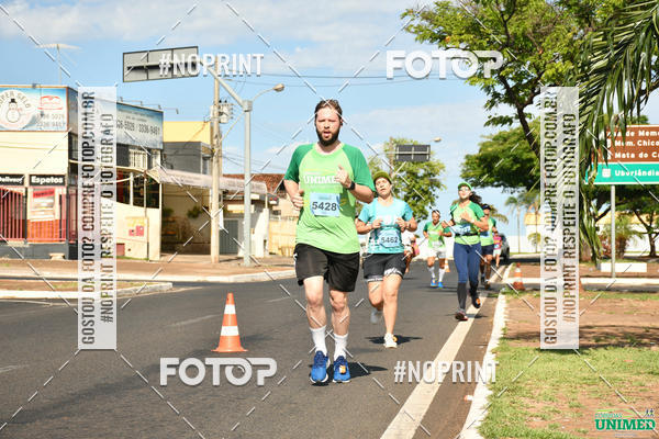 Achetez vos photos de l'vnementCORRIDAS UNIMED - ETAPA UBERABA  sur Fotop