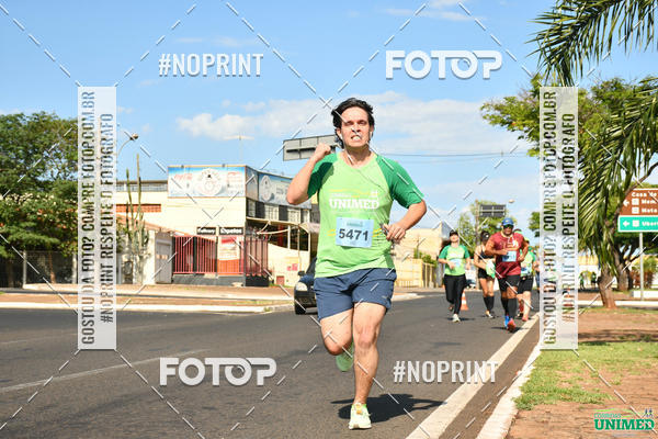 Buy your photos of the eventCORRIDAS UNIMED - ETAPA UBERABA  on Fotop