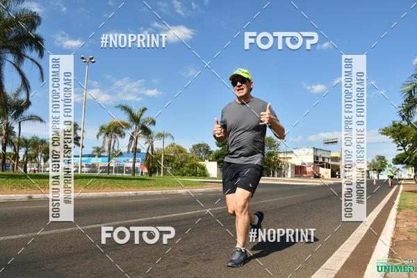 Buy your photos of the eventCORRIDAS UNIMED - ETAPA UBERABA  on Fotop