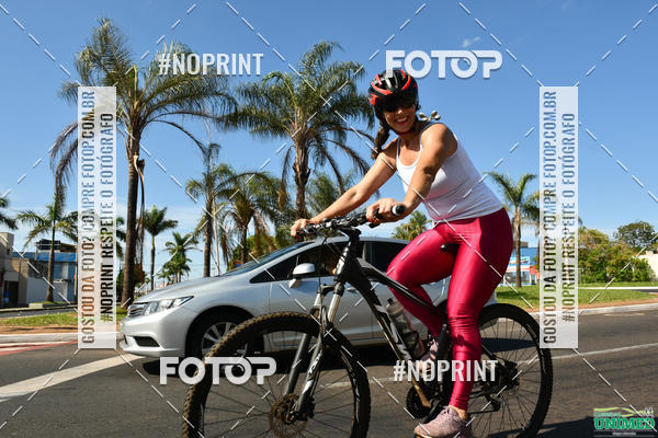 Buy your photos of the eventCORRIDAS UNIMED - ETAPA UBERABA  on Fotop