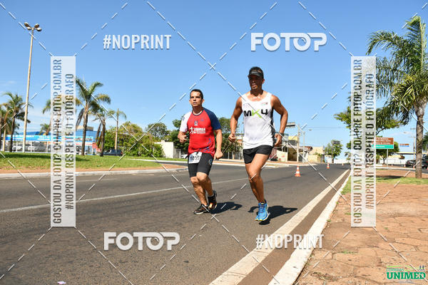 Achetez vos photos de l'vnementCORRIDAS UNIMED - ETAPA UBERABA  sur Fotop