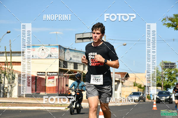 Achetez vos photos de l'vnementCORRIDAS UNIMED - ETAPA UBERABA  sur Fotop