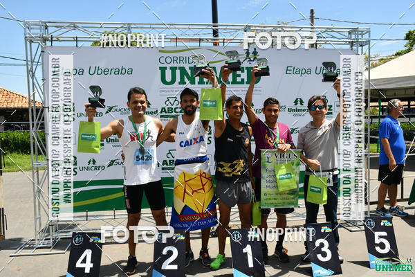Achetez vos photos de l'vnementCORRIDAS UNIMED - ETAPA UBERABA  sur Fotop