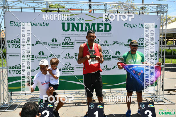 Achetez vos photos de l'vnementCORRIDAS UNIMED - ETAPA UBERABA  sur Fotop