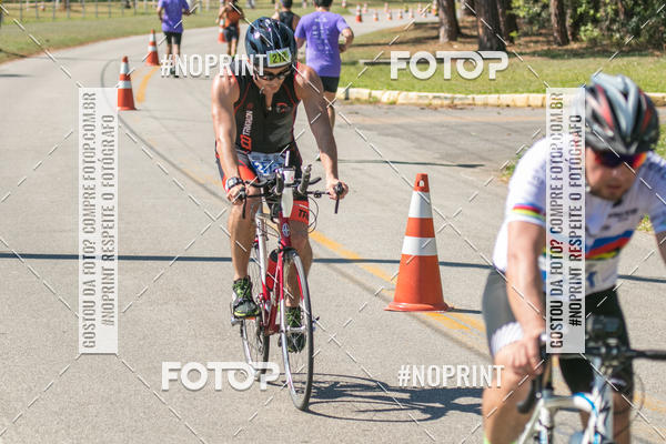 Achetez vos photos de l'vnementCORRIDA SUPER 5K 2019 - 3 ETAPA sur Fotop