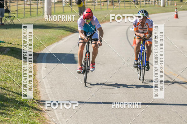 Achetez vos photos de l'vnementCORRIDA SUPER 5K 2019 - 3 ETAPA sur Fotop