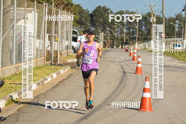 Achetez vos photos de l'vnementCORRIDA SUPER 5K 2019 - 3 ETAPA sur Fotop