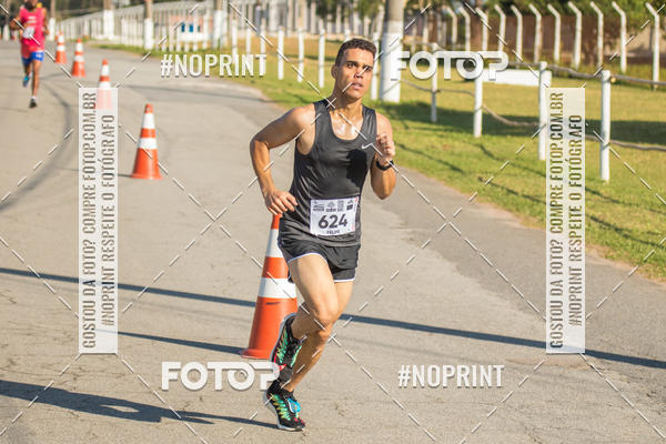 Achetez vos photos de l'vnementCORRIDA SUPER 5K 2019 - 3 ETAPA sur Fotop