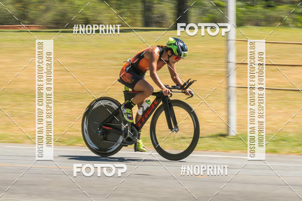 Achetez vos photos de l'vnementCORRIDA SUPER 5K 2019 - 3 ETAPA sur Fotop