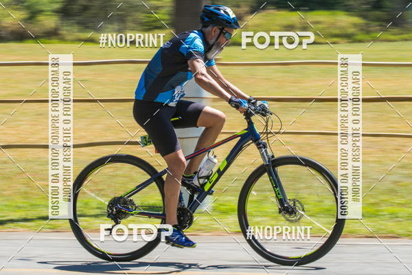 Achetez vos photos de l'vnementCORRIDA SUPER 5K 2019 - 3 ETAPA sur Fotop