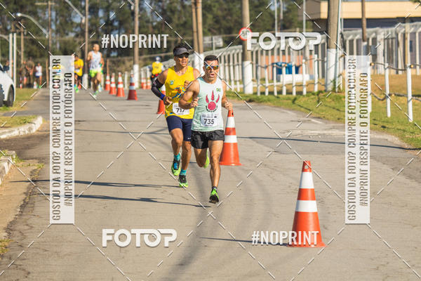 Achetez vos photos de l'vnementCORRIDA SUPER 5K 2019 - 3 ETAPA sur Fotop