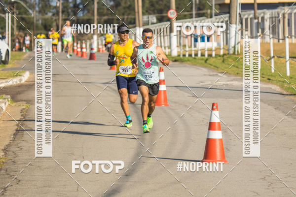 Achetez vos photos de l'vnementCORRIDA SUPER 5K 2019 - 3 ETAPA sur Fotop
