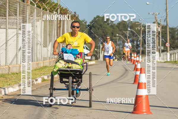 Achetez vos photos de l'vnementCORRIDA SUPER 5K 2019 - 3 ETAPA sur Fotop