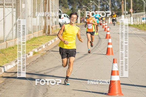 Achetez vos photos de l'vnementCORRIDA SUPER 5K 2019 - 3 ETAPA sur Fotop
