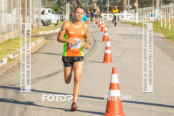 Achetez vos photos de l'vnementCORRIDA SUPER 5K 2019 - 3 ETAPA sur Fotop