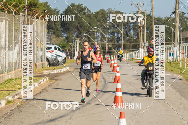 Achetez vos photos de l'vnementCORRIDA SUPER 5K 2019 - 3 ETAPA sur Fotop