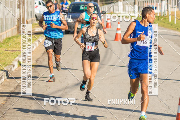 Achetez vos photos de l'vnementCORRIDA SUPER 5K 2019 - 3 ETAPA sur Fotop
