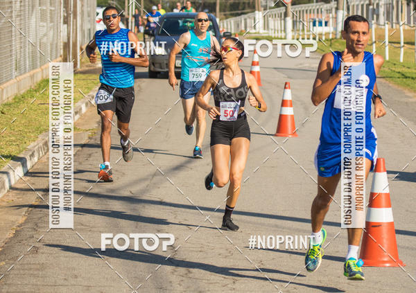 Achetez vos photos de l'vnementCORRIDA SUPER 5K 2019 - 3 ETAPA sur Fotop
