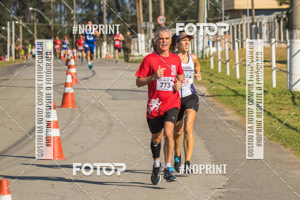 Achetez vos photos de l'vnementCORRIDA SUPER 5K 2019 - 3 ETAPA sur Fotop