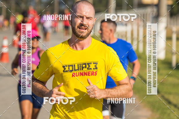 Achetez vos photos de l'vnementCORRIDA SUPER 5K 2019 - 3 ETAPA sur Fotop