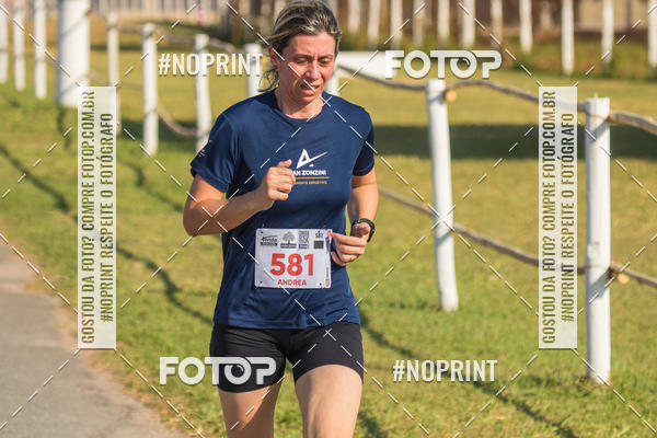 Achetez vos photos de l'vnementCORRIDA SUPER 5K 2019 - 3 ETAPA sur Fotop