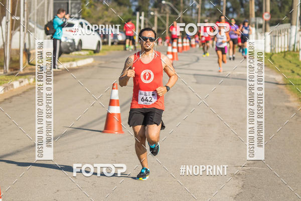 Achetez vos photos de l'vnementCORRIDA SUPER 5K 2019 - 3 ETAPA sur Fotop