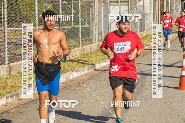 Achetez vos photos de l'vnementCORRIDA SUPER 5K 2019 - 3 ETAPA sur Fotop