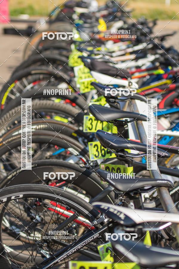 Achetez vos photos de l'vnementCORRIDA SUPER 5K 2019 - 3 ETAPA sur Fotop