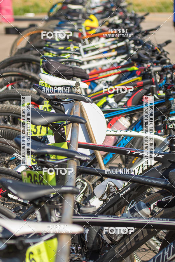 Achetez vos photos de l'vnementCORRIDA SUPER 5K 2019 - 3 ETAPA sur Fotop