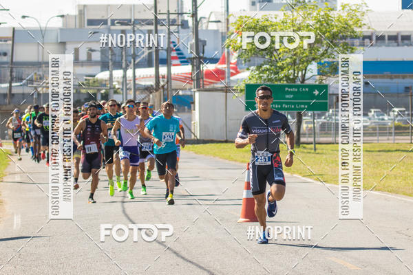 Achetez vos photos de l'vnementCORRIDA SUPER 5K 2019 - 3 ETAPA sur Fotop
