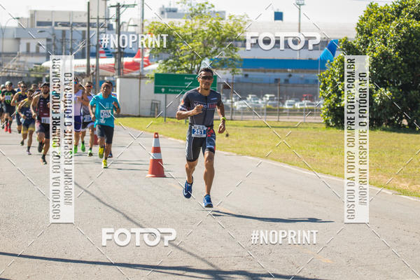 Achetez vos photos de l'vnementCORRIDA SUPER 5K 2019 - 3 ETAPA sur Fotop