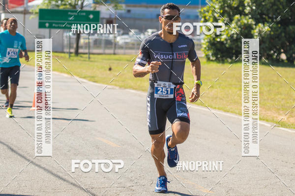 Achetez vos photos de l'vnementCORRIDA SUPER 5K 2019 - 3 ETAPA sur Fotop