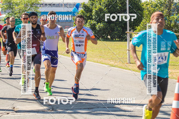 Achetez vos photos de l'vnementCORRIDA SUPER 5K 2019 - 3 ETAPA sur Fotop