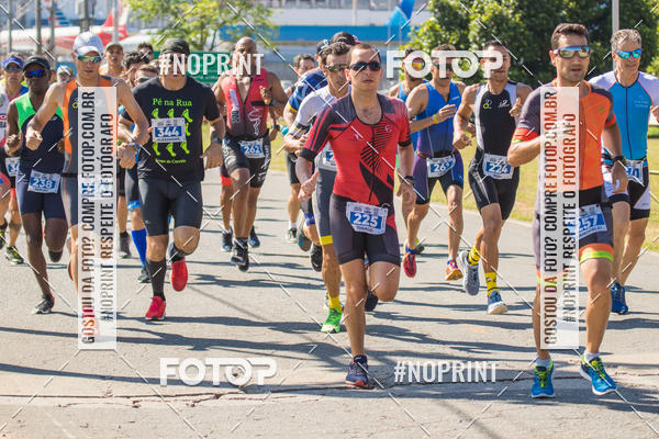 Achetez vos photos de l'vnementCORRIDA SUPER 5K 2019 - 3 ETAPA sur Fotop