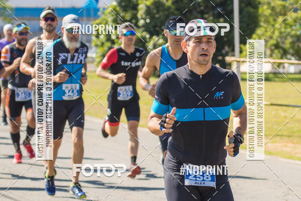 Achetez vos photos de l'vnementCORRIDA SUPER 5K 2019 - 3 ETAPA sur Fotop