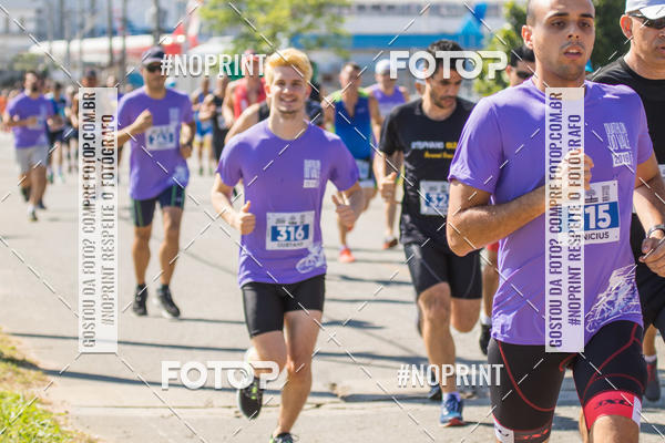 Achetez vos photos de l'vnementCORRIDA SUPER 5K 2019 - 3 ETAPA sur Fotop