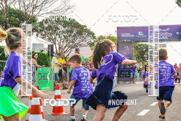 Buy your photos of the eventCorridinha Ua�a� Kids on Fotop