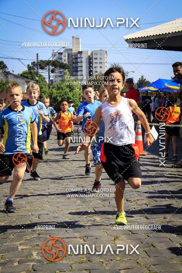Buy your photos of the eventCorrida Interbairros 10 on Fotop