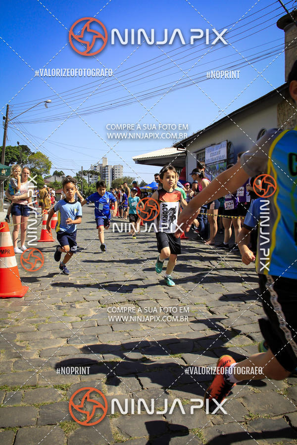 Buy your photos of the eventCorrida Interbairros 10 on Fotop