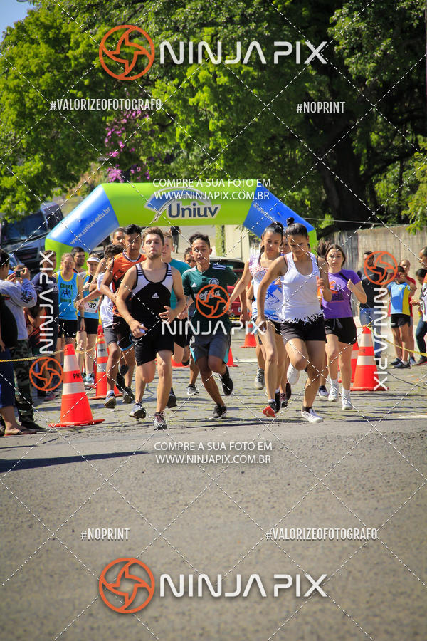 Buy your photos of the eventCorrida Interbairros 10 on Fotop