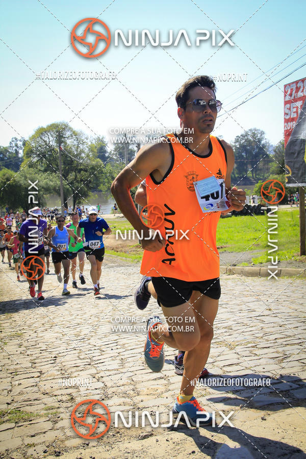 Compre as suas fotos do eventoCorrida Interbairros 10 no Fotop