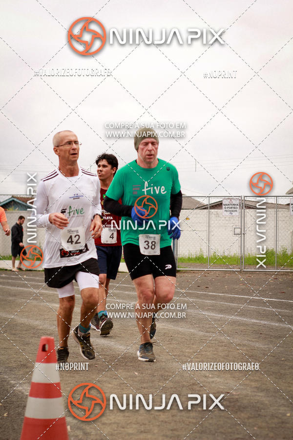 Buy your photos of the eventUltra Maratona 12hs on Fotop