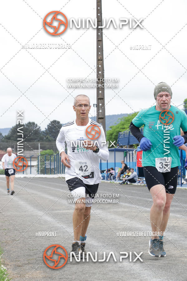 Buy your photos of the eventUltra Maratona 12hs on Fotop