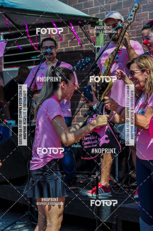 Buy your photos of the eventOutubro Rosa ALICC - 2 Corrida e Caminhada 2019 on Fotop