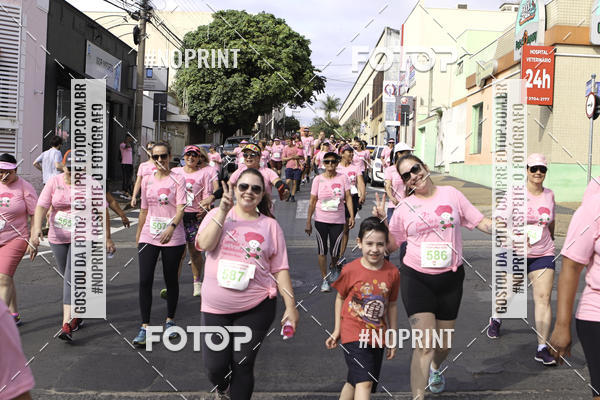 Buy your photos of the eventOutubro Rosa ALICC - 2 Corrida e Caminhada 2019 on Fotop