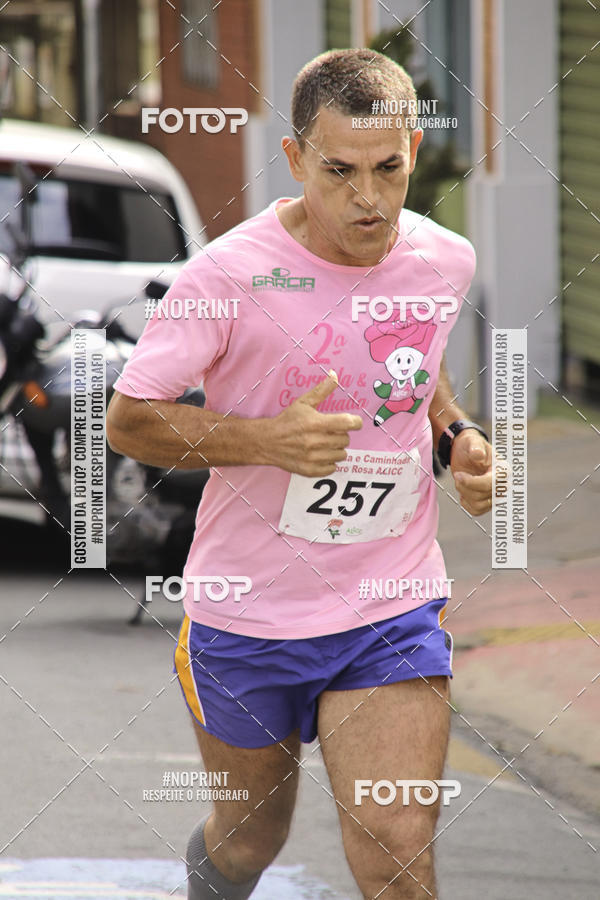 Buy your photos of the eventOutubro Rosa ALICC - 2 Corrida e Caminhada 2019 on Fotop